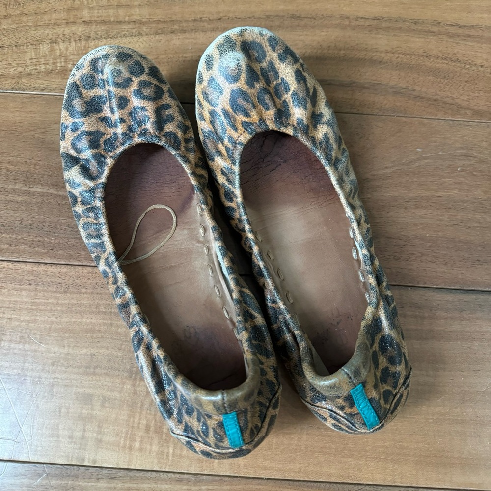 Leopard Tieks 8